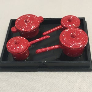 1/12 or 1” scale. Vintage Set of Red Spatterware pans. Metal miniatures