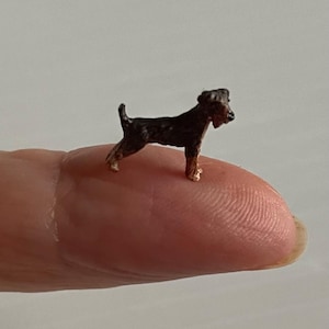 1/4” lub 1/48” Tiny Terrier Dog, żywica