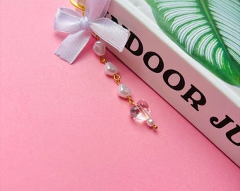 Coquette Bow Bookmark: Beaded Book Lover Gift