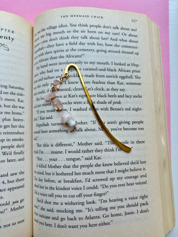 Mushroom Beaded Hook Bookmark: Gold Book Lover Gift