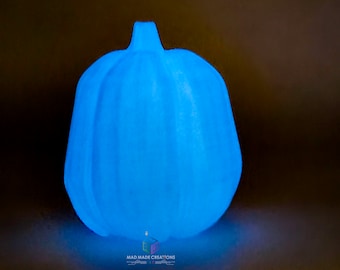 Zucca fantasma, decorazione di zucca di Halloween luminosa