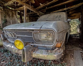 Photographie urbex "Garage pilotis"