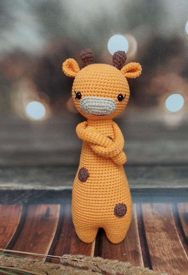 Crochet giraffe plush, stuffed animal amigurumi, knit safari, tall giraffe toy, handmade baby gift, nursery zoo decor, shelf standing doll image 3