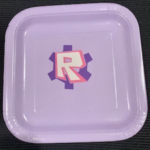 R Girl Birthday Party Plates: Pink Roblox Tableware, Set of 7 Lavender