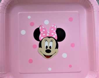 Minnie Mouse Party Plates: Pink Birthday Tableware (Set of 7)