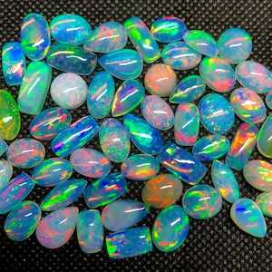 Natürlicher äthiopischer Opal Lot Mix Form Cabochon AAA Grade Multi Feuer äthiopischer Welo Opal lose für die Schmuckherstellung
