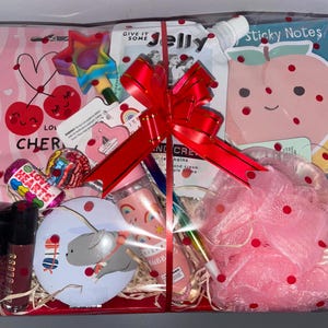 Girls Hamper | Girls Pamper Gift Hamper | Gift for her | Girls Gift | Sleepover Gift | Birthday Gift For Her | Birthday Girl Gift