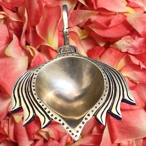 Lotus diya with handle - Kammalam lamp. Wide enough to be used for harati/aarti.  Great for decoration