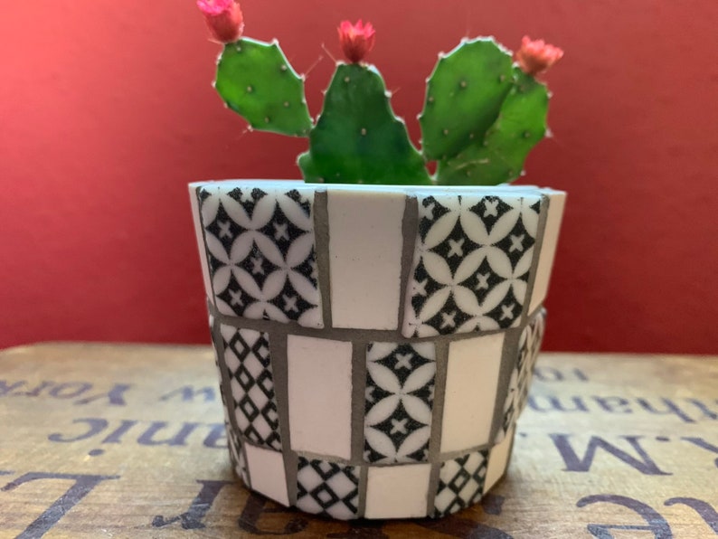 Small Modern Flower Pot Black and White Ceramic Plant Pot Etsy UK