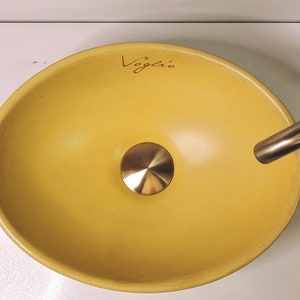 Waschbecken aus Beton in Senfgelb | Aufsatzwaschbecken  | Handgefertigtes Waschbecken aus Beton | Beton waschschale | Ovale Form.