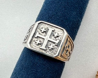 Jerusalem Cross Ring Shield Side Design Symbolic Style