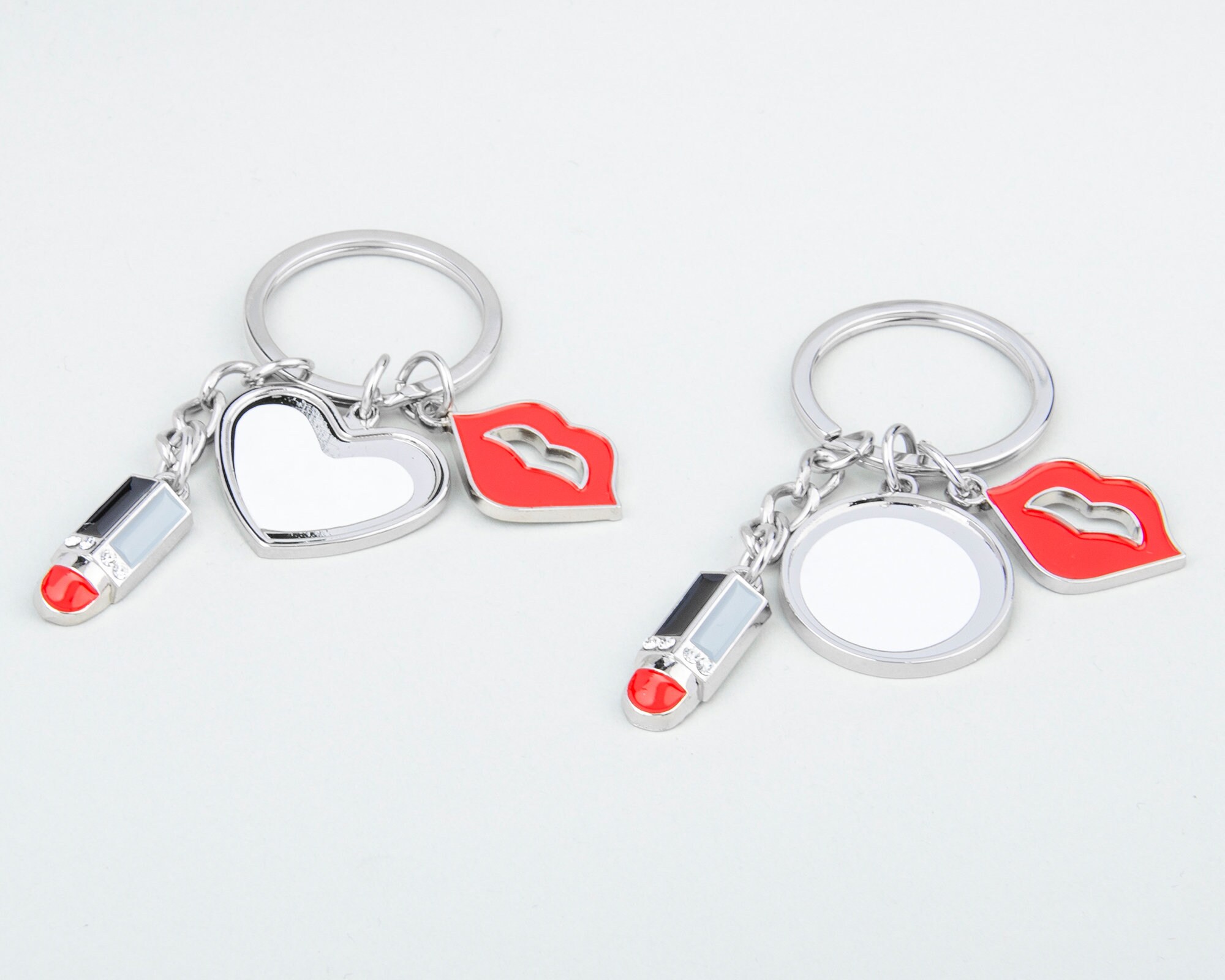 12x Pack_ Sublimation Keychain Blank Metal Keychain Blanks Bag Charm Blanks  Key Holder Blanks With Lips N Lipstick Round Shape Charms 