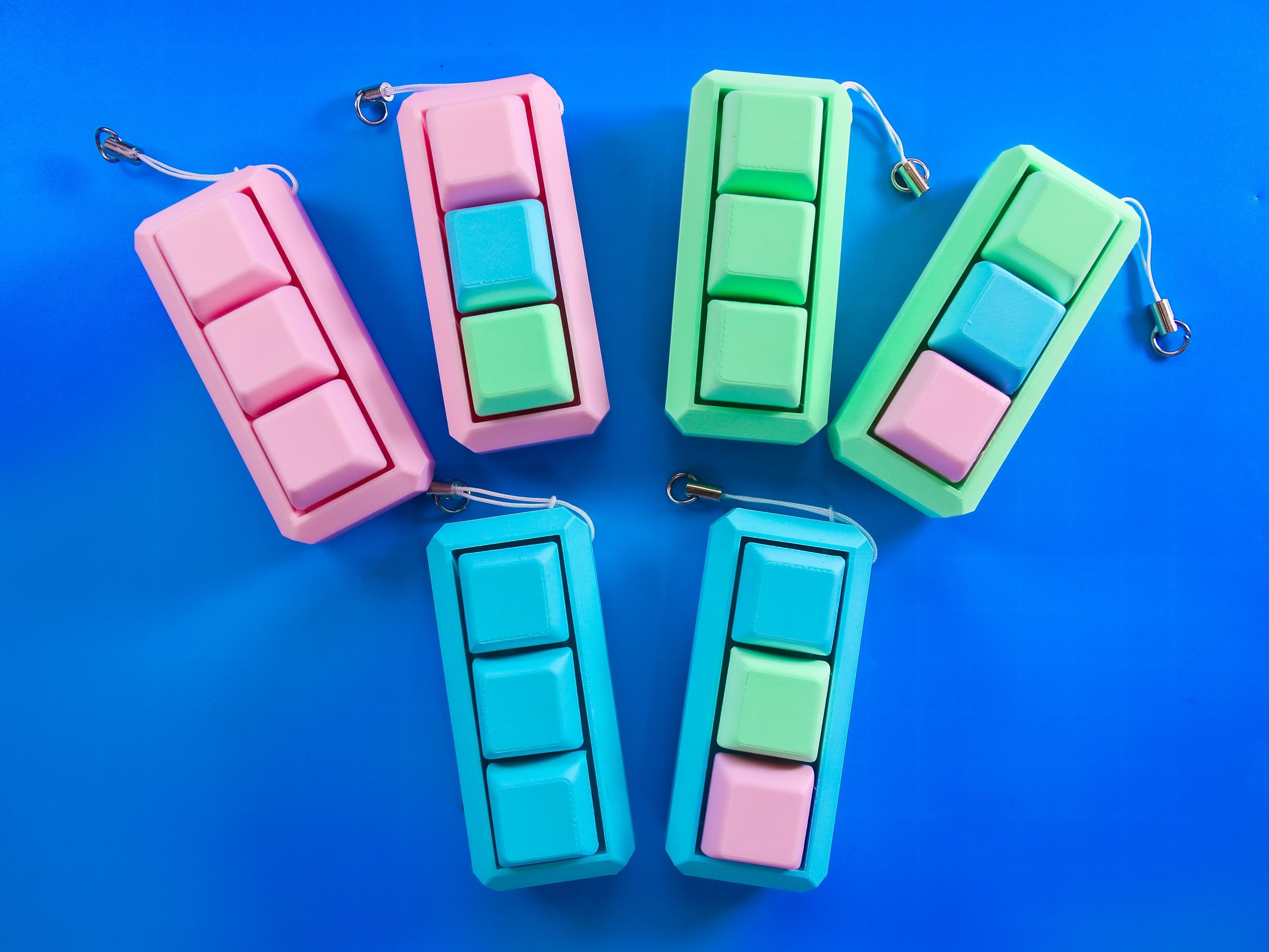 Assorted Mixed Keyboard Button Fidget, Clicky Keyring, Stimming, Sensory, Keyboard Clicker
