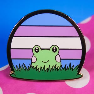 Transgender Pride Frog, Hard Enamel Gold Plated Pin, LGBTQIA, Badge, Queer, Gift, Trans Pin