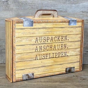 Geschenkkoffer holzoptik,klein, Auspacken, Anschauen, Ausflippen