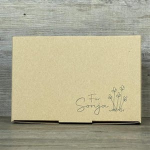 Geschenkverpackung 23,5x16x5cm, personalisiert, Blumen