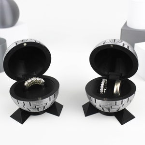Caja para anillos con cierre magnético de primera calidad impresa en 3D con forma de estrella de la muerte para propuesta de boda, caja única para anillos, regalo para el orgullo y el novio