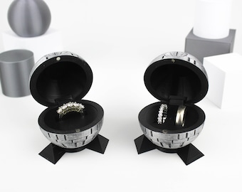 Caja para anillos de propuesta de boda premium impresa en 3D con forma de Estrella de la Muerte / Caja única para anillos / Regalo para el novio y el novio