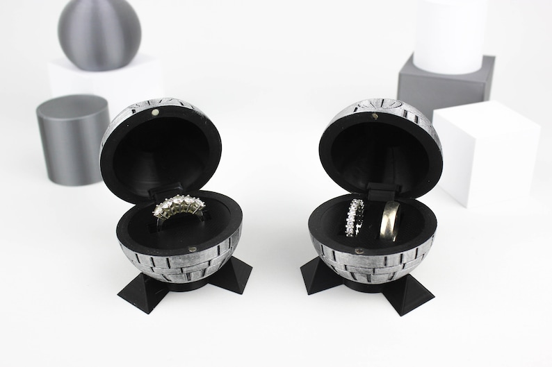 3D Printed Premium Magnet Closing Wedding Proposal Death Star Ring Box | Unique Ring Box | Gift for Pride and Groom