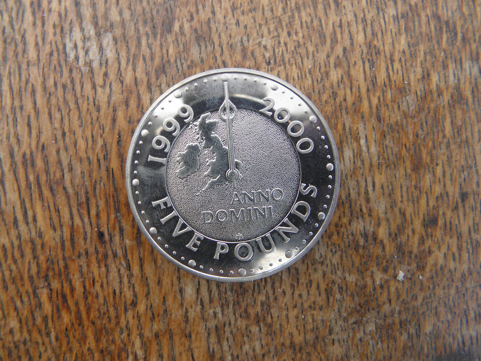 Vintage 19992000 Millennium 5 Pound Coin Uncirculated Mint Etsy