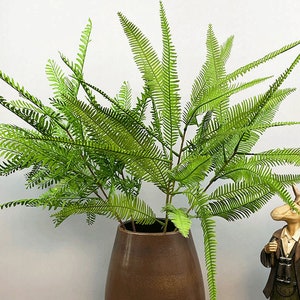 Fern Leaf Long Stem Artificial, Fake Gleichenia Foliage, Indoor Rustic Rabbit Foot Fern, Tropical Greenery Decor, Home Plant Arrangement