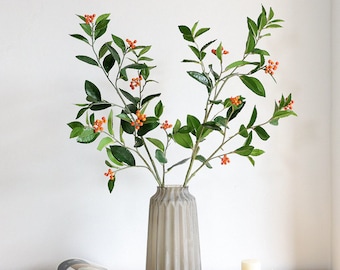 Berry Branch with Rich Foliage, Artificial Fruit Twig, Fake Leafy Greenery Stem, Home Flower Spray, Dining Table Floral Decor, Bouquet Pick