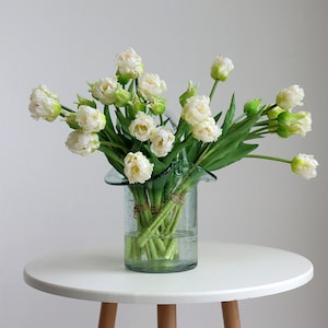 Artificial Tulip Bouquet with Leaf Real Touch Flower Bundle Quality Home Floral Decoration Wedding Party Arrangement Table Centerpiece Plant