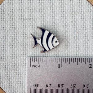 Fish magnetic enamel needle minder – coastal-themed needle holder for cross stitch, embroidery, sewing, quilting, or needlepoint. Great gift for nautical or beach lovers.
