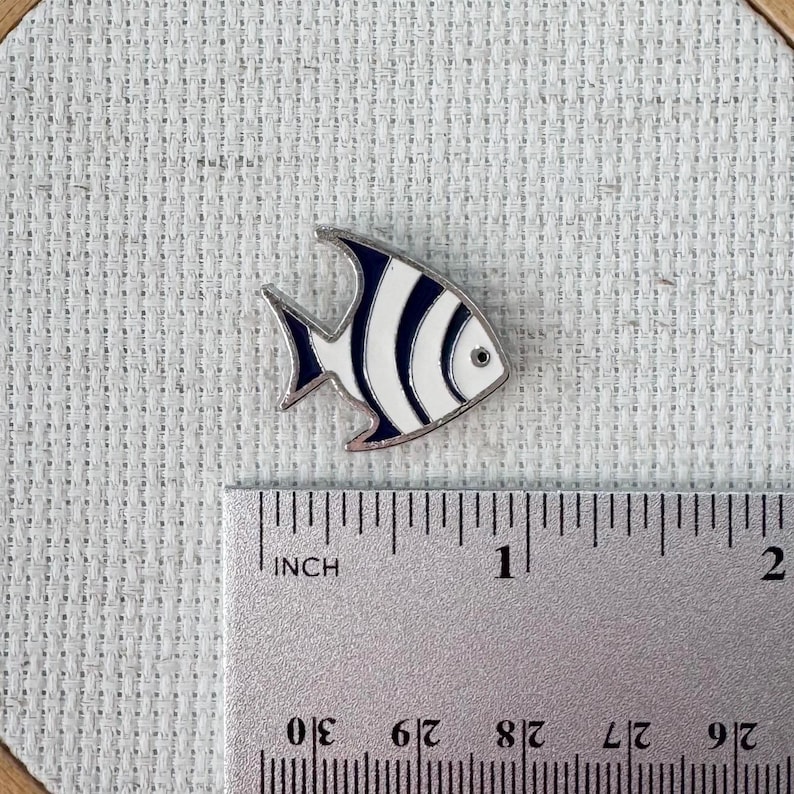 Fish magnetic enamel needle minder – coastal-themed needle holder for cross stitch, embroidery, sewing, quilting, or needlepoint. Great gift for nautical or beach lovers.
