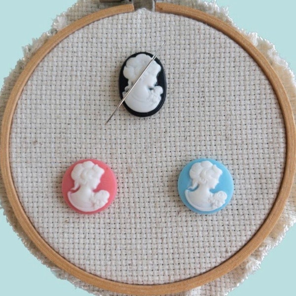 Cameo Needle Minder, Cameo Refrigerator Magnet, Needle Nanny, Cross Stitch Magnet, Embroidery Tool