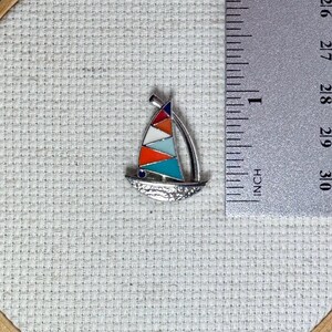 Sailboat magnetic enamel needle minder – nautical needle holder for cross stitch, embroidery, sewing, quilting, or needlepoint. Perfect for ocean, lake or sailing enthusiasts.