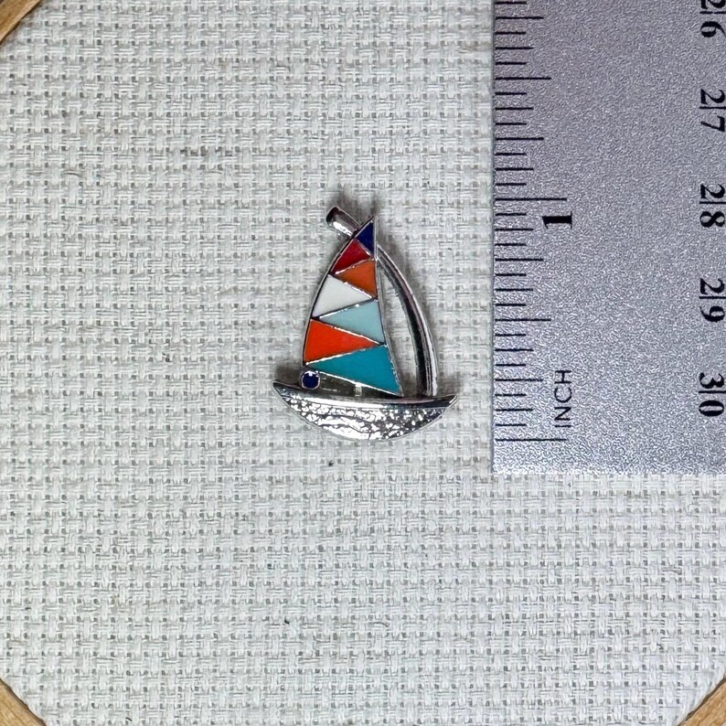 Sailboat magnetic enamel needle minder – nautical needle holder for cross stitch, embroidery, sewing, quilting, or needlepoint. Perfect for ocean, lake or sailing enthusiasts.