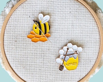 Honey and Bee Enamel Needle Minder, Needle Nanny for Needlepoint, Cross Stitch, Embroidery