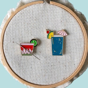 Cocktail Enamel Needle Minder, Summer Drink Magnet, Magnetic Lapel Pin, Fun Needle Nanny, Cross Stitch Magnet, Embroidery Magnet