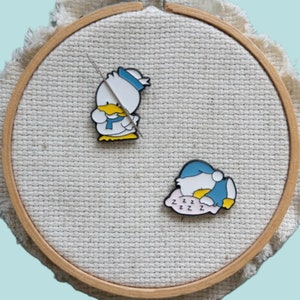 Duck Enamel Needle Minder, Fridge Magnet, Magnetic Lapel Pin, Needle Nanny, Cross Stitch Needle Magnet, Embroidery Magnet