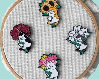 Cat Magnetic Enamel Needle Minder, Refrigerator Magnet, Enamel Lapel Pin