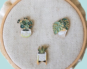 I'm Not a Hoarder Needle Minder – Sarah Elizabeth Stitches