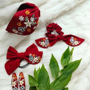 Embroidered Hair Accessories Set Of 4 Type For Girls, Girls Hair Accessories Elegant Floral Embroidery Gift Set, Hand Embroidery Hair Clip