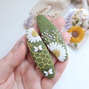 Daisies And Bees Hand Embroidered Linen Hair Clips, Embroidery Hair Clips, Linen Hair Clips, Girl's Hair Accessories, School Girl Clip