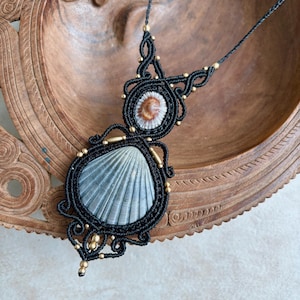 Handmade Shell & Limpet Macrame Necklace | Bohemian | Beachy Jewelry | Shell Pendant | Ocean Jewellery | Hippie | Macrame | Mermaid