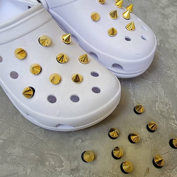 Golden shoe charms. Spikes croc charm. Shoe charm. Shiny golden spike Charm Set 8, 10, 26 pcs. Light Gold plastic short cone spikes.