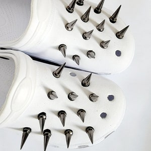 Spikes croc charms. Gunmetal Stud charm.  Spikes Shoe Charm Set 10, 14, 20, 26 plastic/ metal spikes. Short/long size.