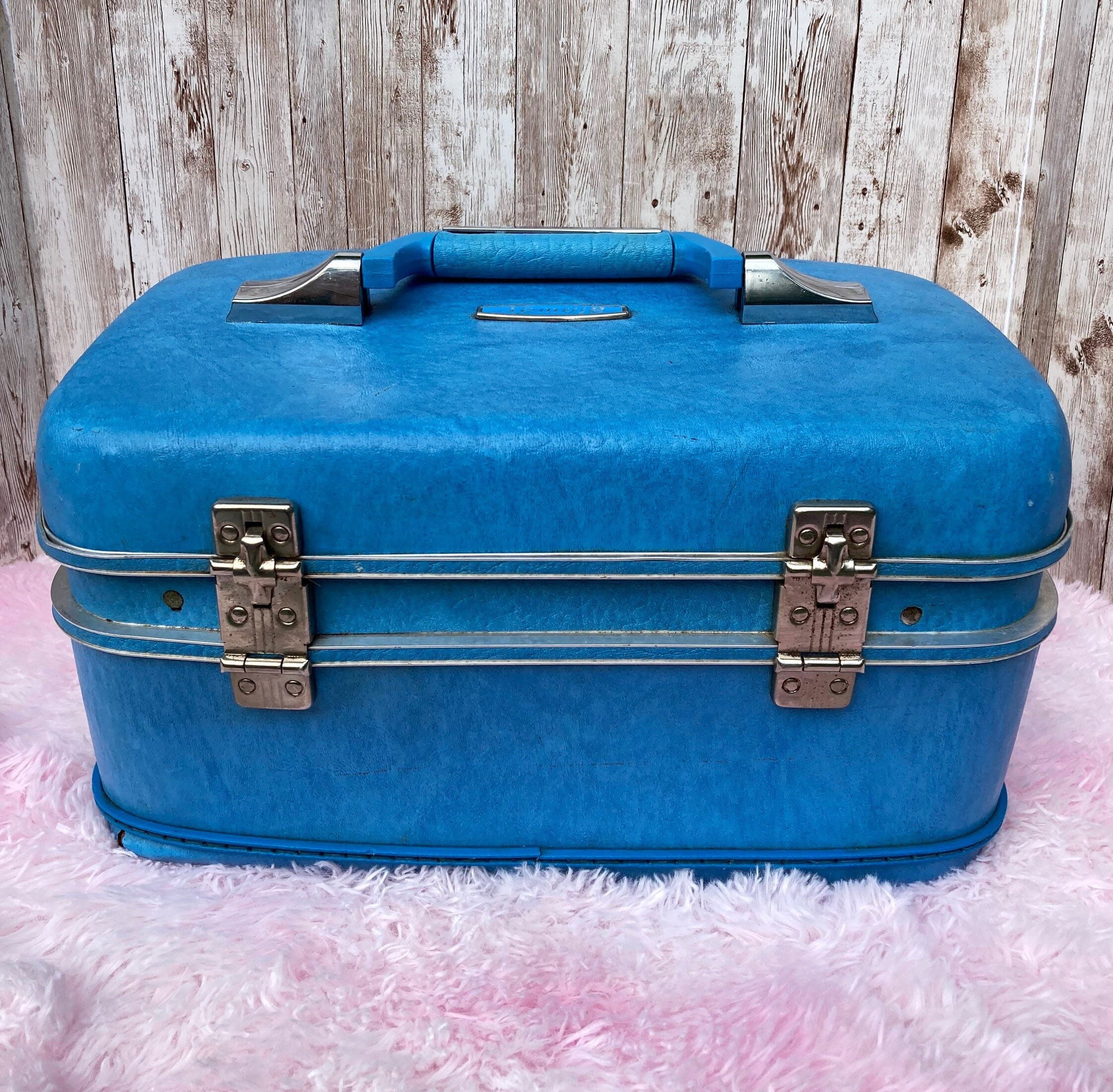 Bubblegum Blue Vintage Airway Train Case, Vintage Travel Case, Vintage