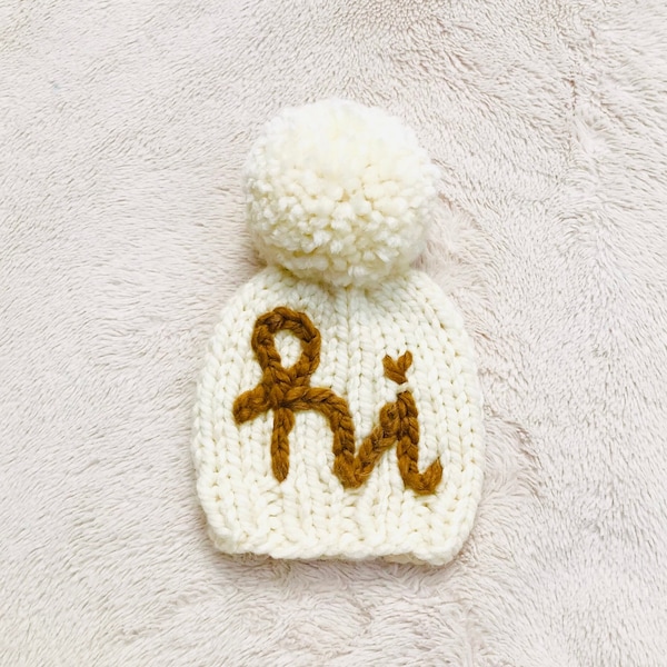 Hi Chunky Knit Hat with Cursive Embroidery, Newborn, Knit, Baby, Beanie, Baby Shower Gift, Newborn Beanie, Baby Announcement, Gender Reveal