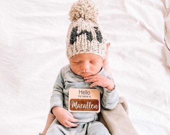 Hi Hat/hi baby beanie/baby announcement hat/ newborn photo hat/ Pom hat/ baby hat/ toddler winter hat/ newborn beanie/ baby photo prop