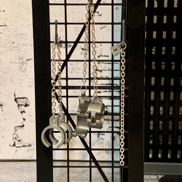 Shackles, cuffs and Lock Miniature For Action Figure