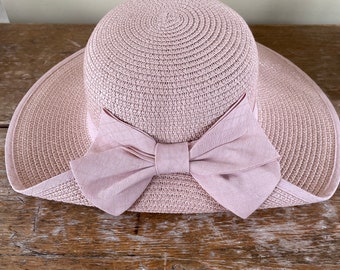 Large Brim Sunhat, 50+ Protection Sun Hat, Adjustable Sun Hat, Foldable Sun Hat for traveling, Beach Hat, women’s hat