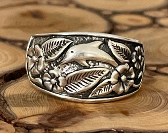 Dolphin and Flowers Sterling Silver Ring, Solid 925 Sterling Silver Ring, Durable Everyday Ring, Nickel and lead free ring, Sea life ring