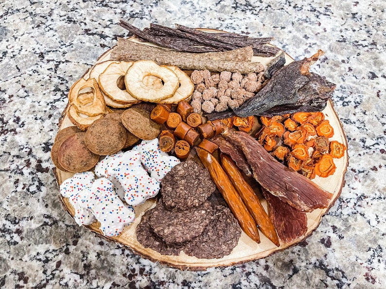 EXPEDITED Barkuterie, Gourmet Dog Treat Sampler, Luxury Dog Charcuterie, Deluxe Puppy Platter, Dog Treat shops Tray, Luxe Puppy Treats