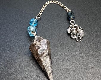 Indigo Gabbro Dowsing Pendulum | Vintage Blue Beads, Hibiscus Charm, Divination Tool
